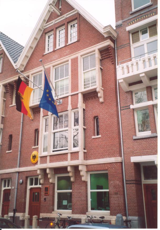 Het consulaat-generaal te Amsterdam